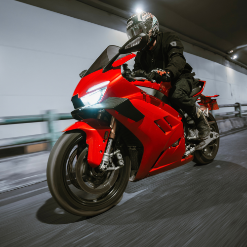 820RR (3)